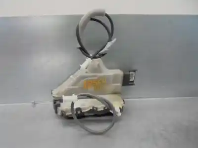 Peça sobressalente para automóvel em segunda mão fechadura da porta dianteira direita por citroen c3 iii (sx) 1.2 vti 82 referências oem iam 123980