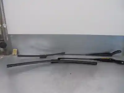 Автозапчастина б/у передній правий річок склоочисника для citroen c3 / c3 origin iii (sx) 1.2 vti 82 посилання на oem iam 9673292080  9673291980
