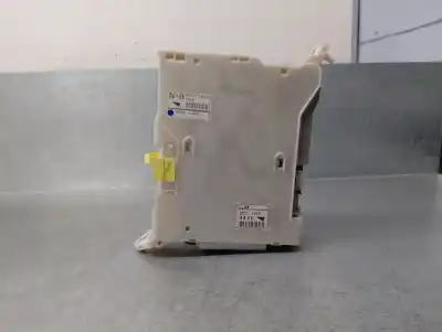 Автозапчасти б/у блок реле/предохранителей за lexus is 200 (ds2/is2) d-cat ссылки oem iam 8273053020  