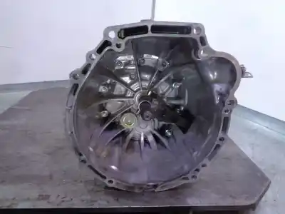 Автозапчастина б/у коробка передач для lexus is 200 (ds2/is2) d-cat посилання на oem iam y6c06417 3303053170 3303053150