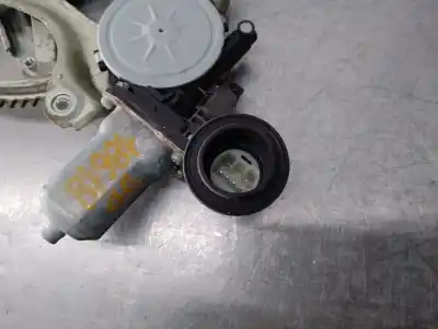 Автозапчастина б/у регулятор переднього правого скла для lexus is 200 (ds2/is2) d-cat посилання на oem iam 6980130260  