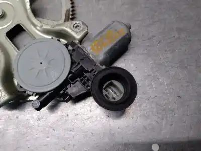 Автозапчастина б/у регулятор вікна передній лівий для lexus is 200 (ds2/is2) d-cat посилання на oem iam 6980230260  