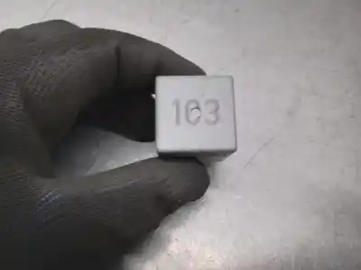 Tweedehands auto-onderdeel relais voor volkswagen golf iv berlina (1j1) 1.9 tdi oem iam-referenties 357911253