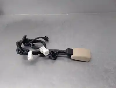 Second-hand car spare part right front seat belt buckle for lexus is 200 (ds2/is2) d-cat oem iam references 7323053130a0