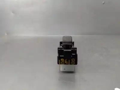 Second-hand car spare part right front power window switch for lexus is 200 (ds2/is2) d-cat oem iam references 8403053020  