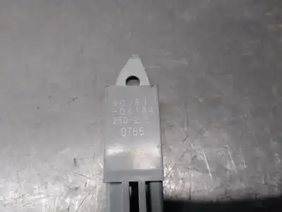 Pezzo di ricambio per auto di seconda mano relè per lexus is 200 (ds2/is2) d-cat riferimenti oem iam 9098004184  