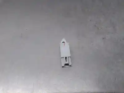 Second-hand car spare part relay for lexus is 200 (ds2/is2) d-cat oem iam references 9098004184