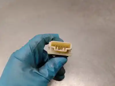 Second-hand car spare part switch for lexus is 200 (ds2/is2) d-cat oem iam references 8484033050  