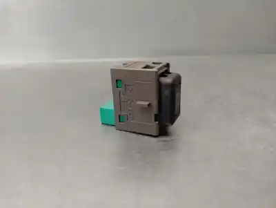 Second-hand car spare part switch for lexus is 200 (ds2/is2) d-cat oem iam references 15a895  