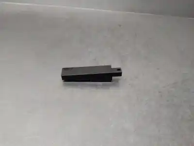 Pièce détachée automobile d'occasion antenne pour lexus is 200 (ds2/is2) d-cat références oem iam 8999230100  