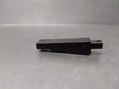 Pièce détachée automobile d'occasion antenne pour lexus is 200 (ds2/is2) d-cat références oem iam 8999230100  