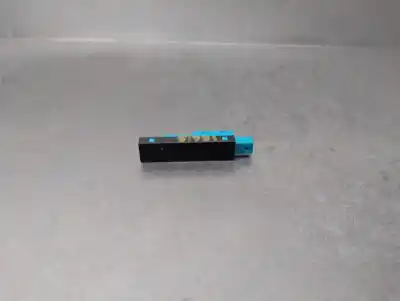 Pezzo di ricambio per auto di seconda mano antenna per lexus is 200 (ds2/is2) d-cat riferimenti oem iam 8999253010  