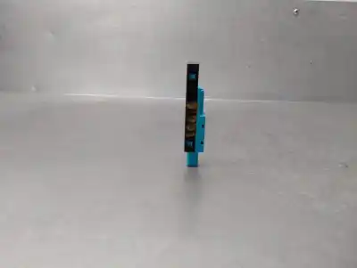 Pezzo di ricambio per auto di seconda mano antenna per lexus is 200 (ds2/is2) d-cat riferimenti oem iam 8999253010  