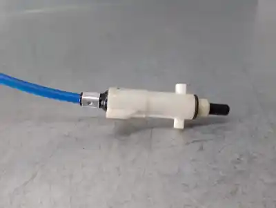 Автозапчасти б/у наружная крышка двигателя топливо за lexus is 200 (ds2/is2) d-cat ссылки oem iam 7703051030  