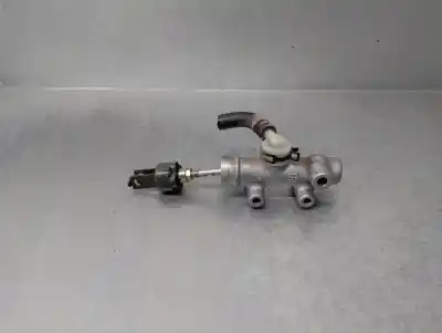 Second-hand car spare part clutch pump for lexus is 200 (ds2/is2) d-cat oem iam references 3142053020