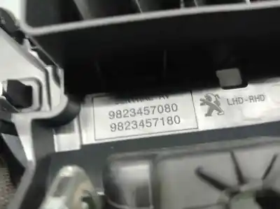 Автозапчастина б/у многофункційне управління для peugeot 208 ii (ub_, up_, uw_, uj_) 1.2 puretech 100 посилання на oem iam 9823457080  9823457180