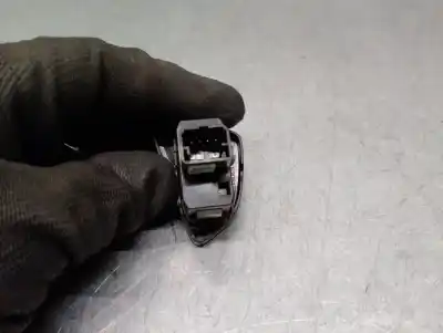 Pezzo di ricambio per auto di seconda mano interruttore alzacristalli anteriore sinistro per ford ka (ru8) 1.2 riferimenti oem iam e30659  
