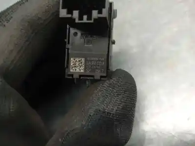 Автозапчасти б/у выключатель переднего правого окна за skoda fabia iii (nj3) 1.2 tsi ссылки oem iam 5ja959855a  