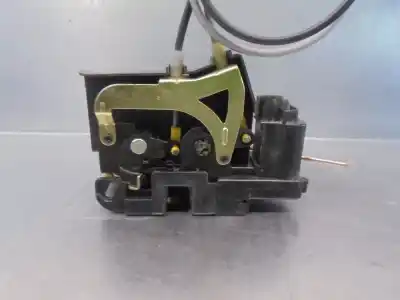 Автозапчастина б/у замок передній праві двері для ssangyong rodius i 2.7 xdi посилання на oem iam 7122021004  