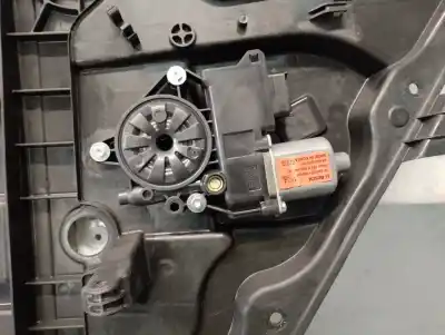 Автозапчастина б/у регулятор скла заднього правого для hyundai i40 i (vf) 1.7 crdi посилання на oem iam 834813z000  