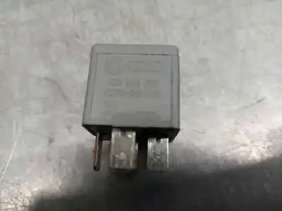 Second-hand car spare part relay for audi a3 (8l) 1.6 ambiente oem iam references 1j0906381  