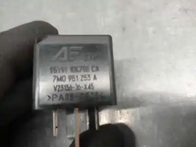 Pezzo di ricambio per auto di seconda mano relè per audi a3 (8l) 1.6 ambiente riferimenti oem iam 7m0951253a  