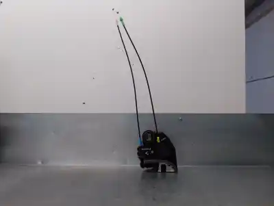 Peça sobressalente para automóvel em segunda mão fechadura da porta traseira direita por toyota auris 1.8 16v (híbrido) referências oem iam 6905005051