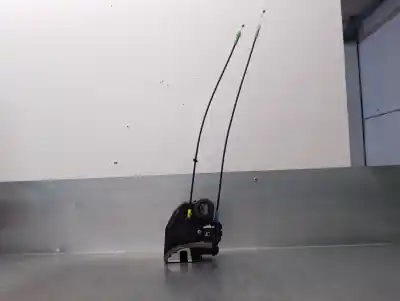 Peça sobressalente para automóvel em segunda mão fechadura da porta traseira esquerda por toyota auris 1.8 16v (híbrido) referências oem iam 6906005051