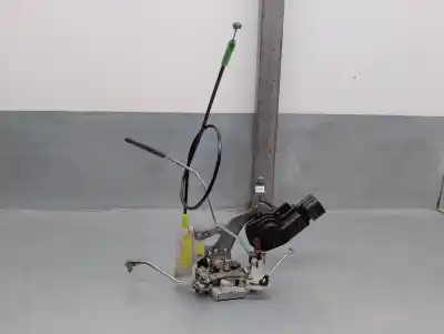 Автозапчастина б/у ЗАМОК ПЕРЕДНІЙ ПРАВІ ДВЕРІ для CITROEN C1  Посилання на OEM IAM 9136V1  