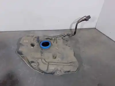 Автозапчасти б/у ТОПЛИВНЫЙ БАК за TOYOTA AURIS  ссылки OEM IAM 7700102560 CAMPA - SUELO 2 