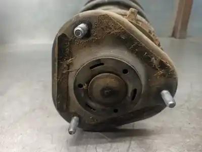 Second-hand car spare part front left shock absorber for toyota auris 1.8 16v (híbrido) oem iam references 4852002e00  03091000549