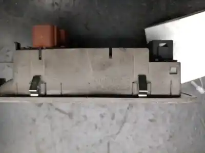 Second-hand car spare part LEFT FRONT POWER WINDOW SWITCH for RENAULT CLIO III (BR0/1, CR0/1)  OEM IAM references 8200356541  