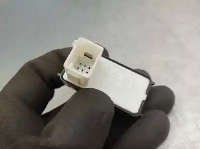 Автозапчастина б/у передній правий віконний вимикач для peugeot 208 ii (ub_, up_, uw_, uj_) 1.2 puretech 100 посилання на oem iam 98044803zd  