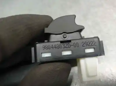 Автозапчастина б/у передній правий віконний вимикач для peugeot 208 ii (ub_, up_, uw_, uj_) 1.2 puretech 100 посилання на oem iam 98044803zd  