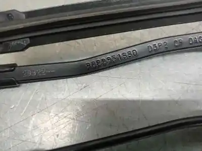 Автозапчастина б/у передній правий річок склоочисника для peugeot 208 ii (ub_, up_, uw_, uj_) 1.2 puretech 100 посилання на oem iam 9822931880  9822931680