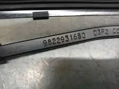 Автозапчастина б/у передній правий річок склоочисника для peugeot 208 ii (ub_, up_, uw_, uj_) 1.2 puretech 100 посилання на oem iam 9822931880  9822931680