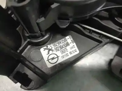 Автозапчастина б/у регулятор скла заднього правого для peugeot 208 ii (ub_, up_, uw_, uj_) 1.2 puretech 100 посилання на oem iam 9829045580  