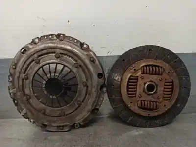 Peça sobressalente para automóvel em segunda mão KIT DE EMBREAGEM por SEAT LEON (1M1)  Referências OEM IAM 038141025P  