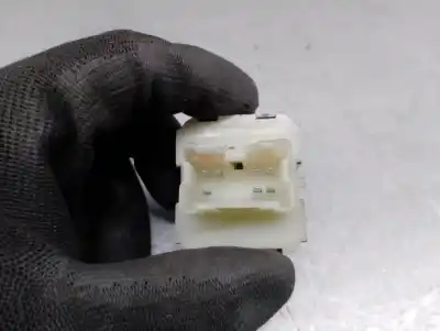 Автозапчасти б/у выключатель левого переднего окна за renault captur i (j5_, h5_) 1.5 dci 90 ссылки oem iam 254118722r  