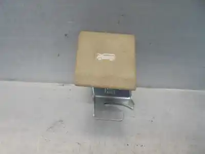 Second-hand car spare part bonnet lock for ssangyong rodius 2.7 turbodiesel cat oem iam references 7113021000eaj