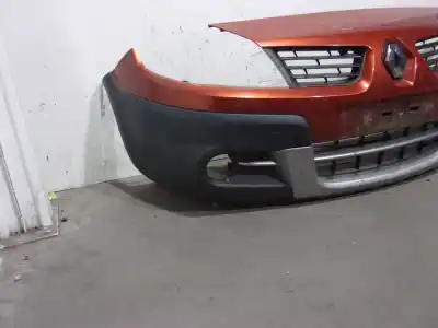 Pièce détachée automobile d'occasion le pare-choc avant pour renault scenic ii 1.5 dci diesel références oem iam 7701478001  