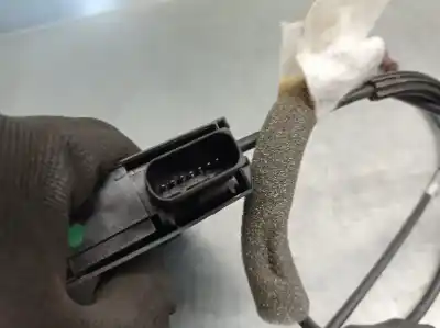 Автозапчастина б/у замок дверей заднього лівого для citroen c4 picasso seduction посилання на oem iam 9810311280  