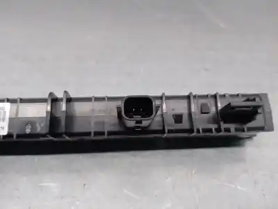 Peça sobressalente para automóvel em segunda mão farolim de travão central por dacia duster (hm_) 1.3 tce 130 4x4 (hmmf) referências oem iam 265958990d  