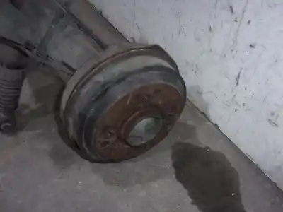 Peça sobressalente para automóvel em segunda mão charrió / suporte de eixo de trás por peugeot 306 berlina 4 puertas (s1) tariffa referências oem iam 514887 burra 31 tambor 4 agujeros