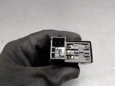 Second-hand car spare part rear right power window switch for chevrolet spark (m300) 1.2 oem iam references 202008913  