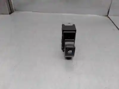 Pièce détachée automobile d'occasion commande de lève vitre arrière gauche pour chevrolet spark (m300) 1.2 références oem iam 202008913