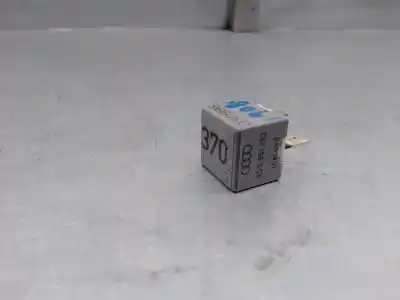 Second-hand car spare part relay for audi a4 berlina (b5) 1.9 tdi oem iam references 8d0951253