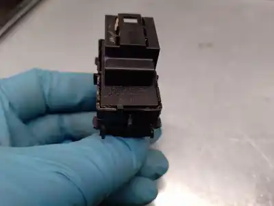 Pièce détachée automobile d'occasion commande de lève vitre avant droit pour seat leon (kl1) 1.5 16v tsi act 131 cv / 96 kw références oem iam 5g0959855n  