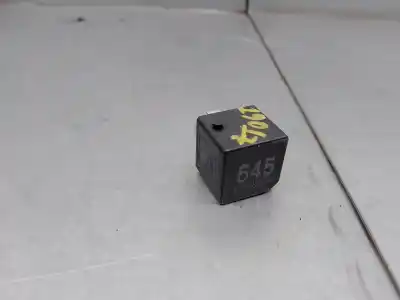 Second-hand car spare part relay for seat leon (5f1) 1.4 16v tsi oem iam references 4h0951253a