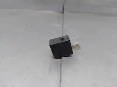 Second-hand car spare part relay for seat leon (5f1) 1.4 16v tsi oem iam references 4h0951253c  